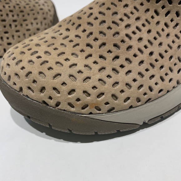 Merrell ENCORE VELUM Perforated Suede Slipon Clogs - Picture 9 of 11